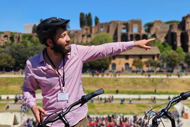 Rome E-Bike Tour with a local! Top Attractions & Hidden Gems - A simple start with a useful bike lesson