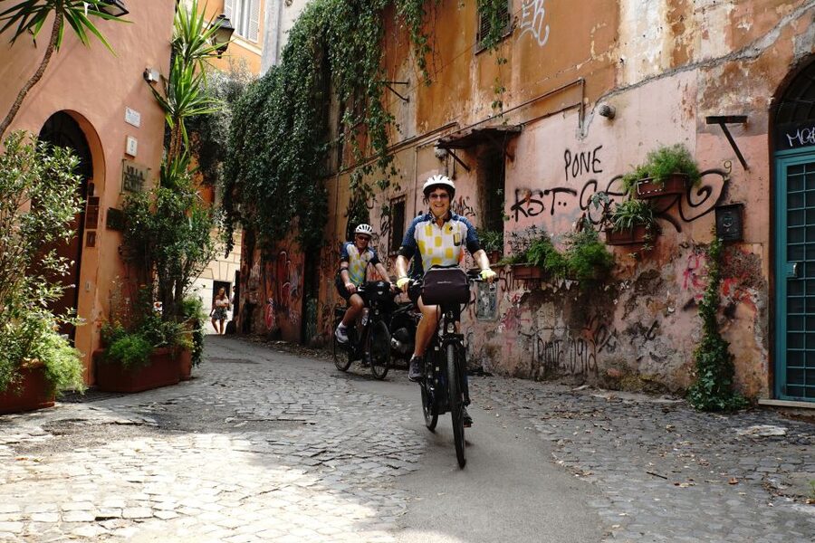 Rome: Full-Day Guided Tour by E-Bike with Lunch Included - Trevi Fountain, Spanish Steps, and Villa Borghese