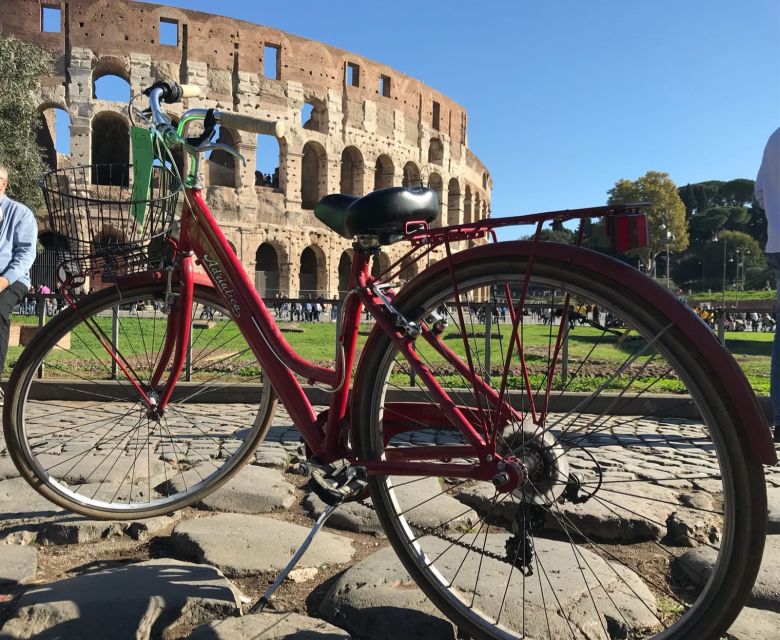 Rome: Monuments and Belvederes Bike Tour - Why a bicycle works well in central Rome
