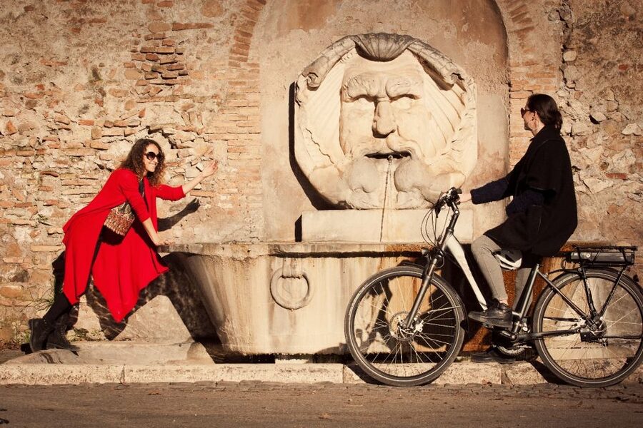 Rome: Panoramic Off-the-beaten-track Cannondale E-Bike tour - Trastevere by winding back streets