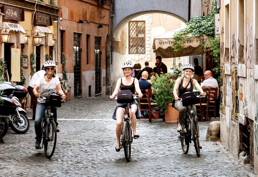 Rome: Panoramic Off-the-beaten-track Cannondale E-Bike tour - Janiculum Hill and Rome from above
