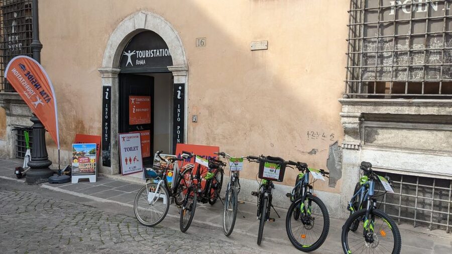 Rome: Piazza Venezia E-Bike Rental - Price and practical value at $21