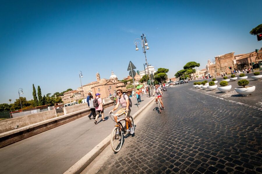 Rome: Standard or E-Bike Highlights Guided Tour - How safe and strenuous is the ride?