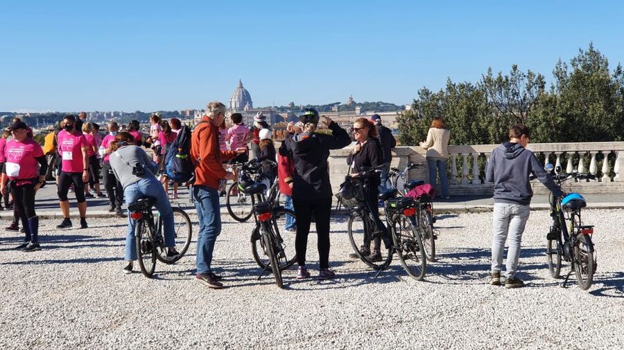 Rome: Villa Borghese E-Bike Tour (Small Group or Private) - Bikes, children, and the riding test
