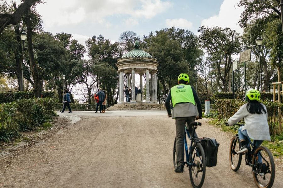 Rome: Villa Borghese, Villa Ada, and Coppedè E-Bike Tour - Meeting at the Tiber near Lepanto