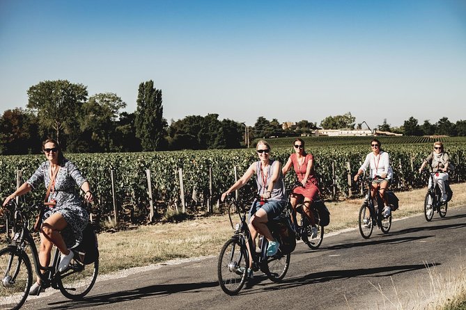 Saint-Emilion Electric Bike Day Tour with Wine Tastings & Lunch - Cycling to Les Domaines de Moncets