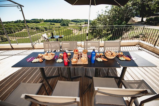 Saint-Emilion Electric Bike Day Tour with Wine Tastings & Lunch - Free time in the UNESCO-listed village