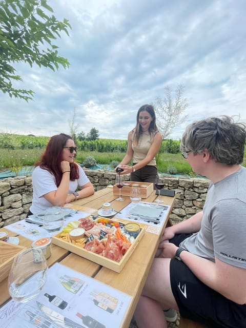 Saint Emilion Wine and Bike Tour - Guide quality and the small-group advantage