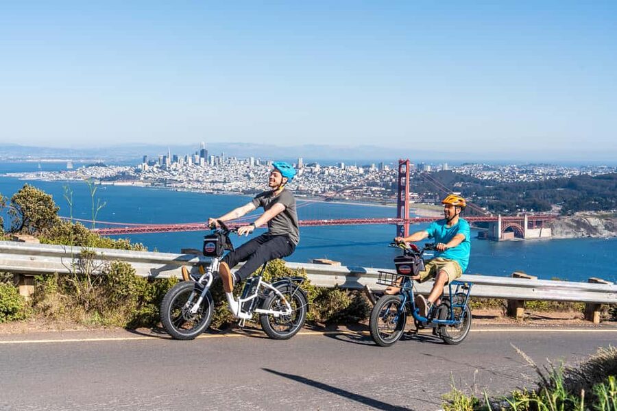 San Francisco: Self-Guided Electric Bike Rental - The Palace of Fine Arts brings a change of mood