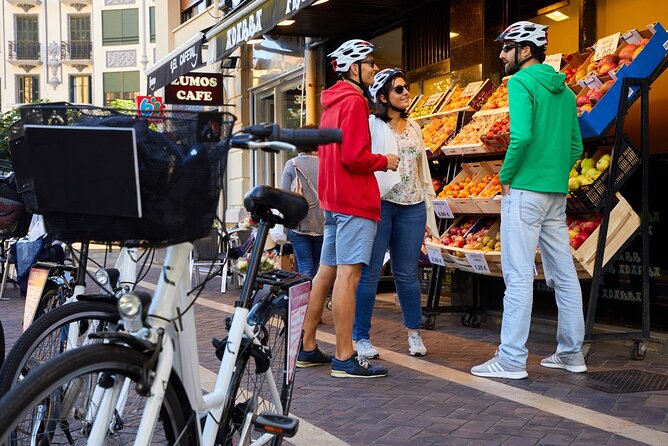 San Sebastian E-bike trour: Basque History and Cultural. - La Concha Beach and the Miramar route