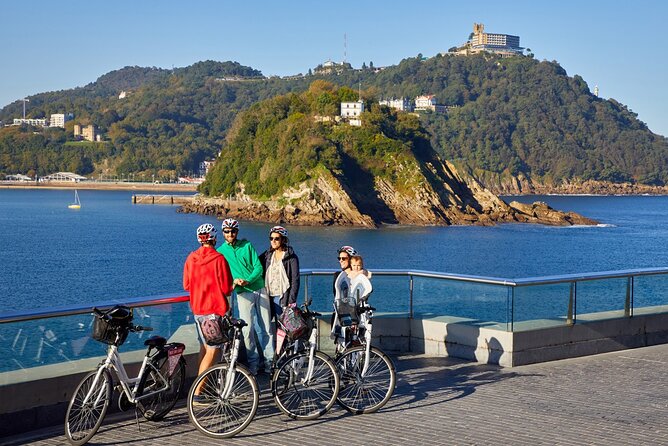 San Sebastian E-bike trour: Basque History and Cultural. - Ondarreta and the Peine del Viento