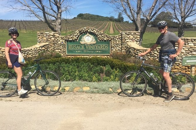 Santa Barbara Vineyard to Table Taste Tour by E-Bike - A pastry break in Solvang