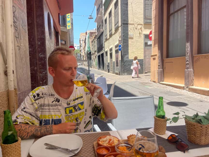 Santa Cruz guided bike tour 1,5 hour + Tapas - Starting at Calle Dr. Allart, 17