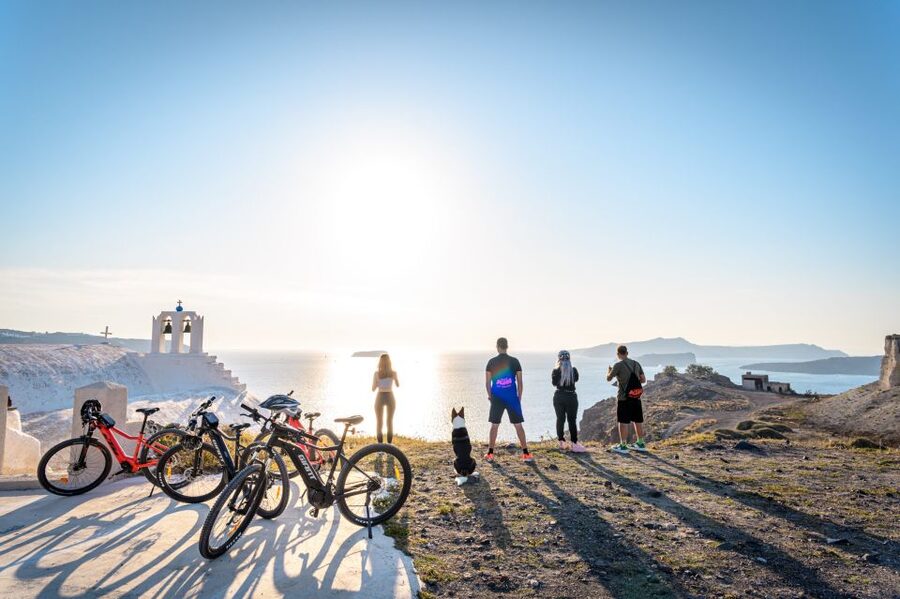 Santorini e-bike guided tours - What makes this Santorini ride worth considering