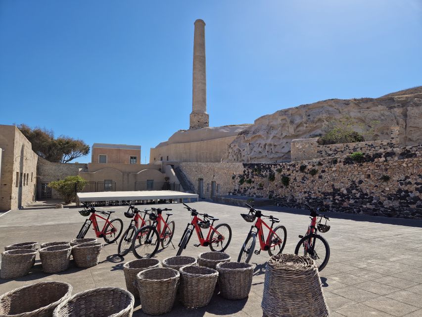 Santorini: E-bike tour experience - The caldera view from above Megalochori