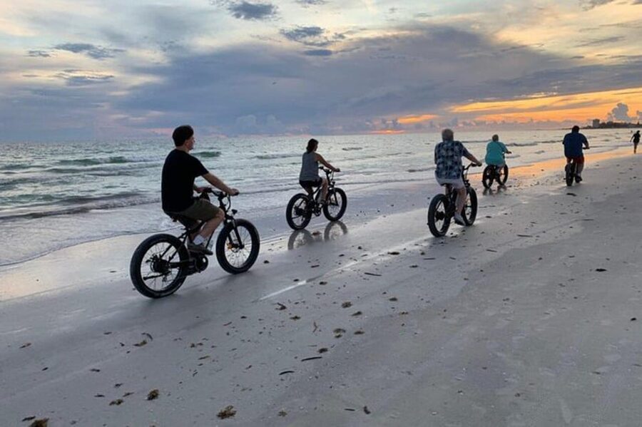 Sarasota: Siesta Key Electric Bike Sunset Tour - The Gulf sunset stop