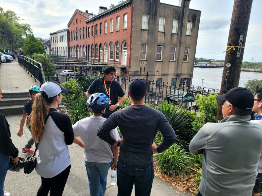 Savannah: Historical Bike Tour with Tour Guide - How the bikes and safety setup affect the ride