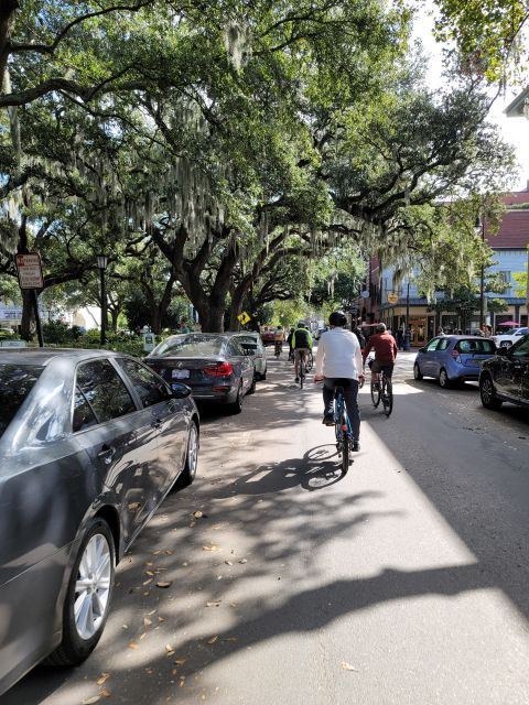 Savannah: Historical Bike Tour with Tour Guide - Weather, timing, and what to bring