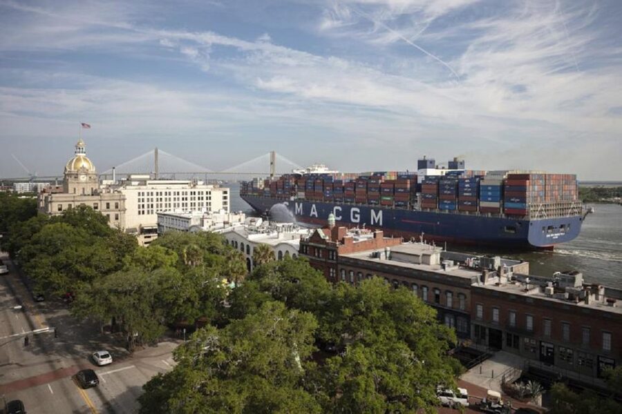 Savannah: History, Culture, & Scenic Views E-Bike Tour - History Told at a Comfortable Pace