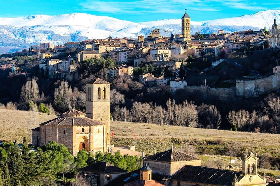 Segovia: guided route on an electric bicycle (ebike) - A short aperitif and two final views
