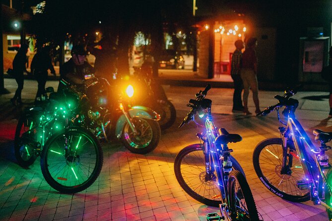 Semi-Private Christmas Edition Twilight Glow E-Bike Oranjestad - Why an evening e-bike ride works well in Aruba