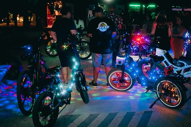 Semi-Private Christmas Edition Twilight Glow E-Bike Oranjestad - Eagle Beach and the first stretch toward town