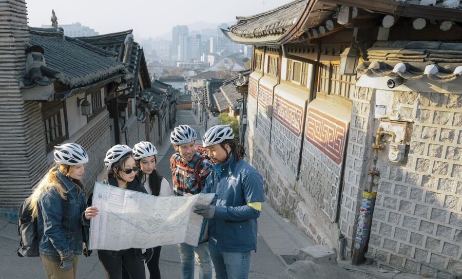 Seoul: City Highlights eBike Tour - Insadong and Jogyesa Temple slow the pace again