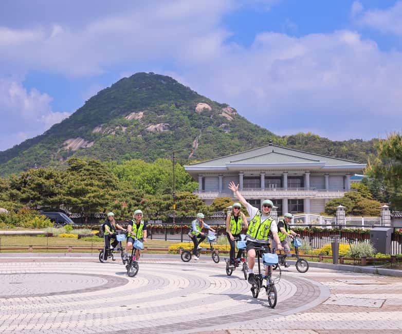 Seoul: City Highlights eBike Tour - Starting at Jongno with a proper bike fitting