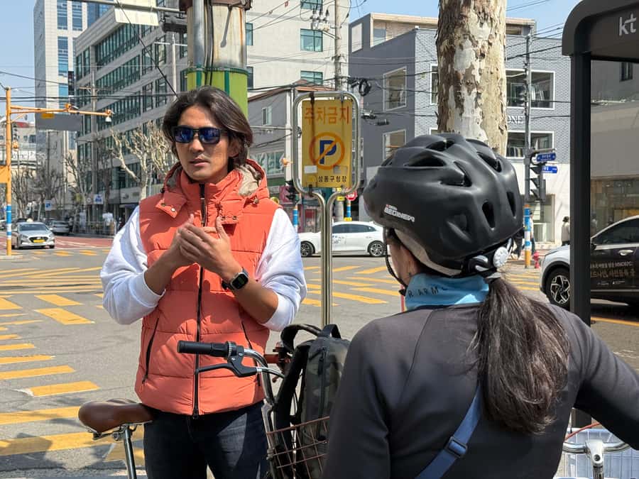 Seoul: Urban Nature Bike Tour along Han River - Is $50 a fair price?