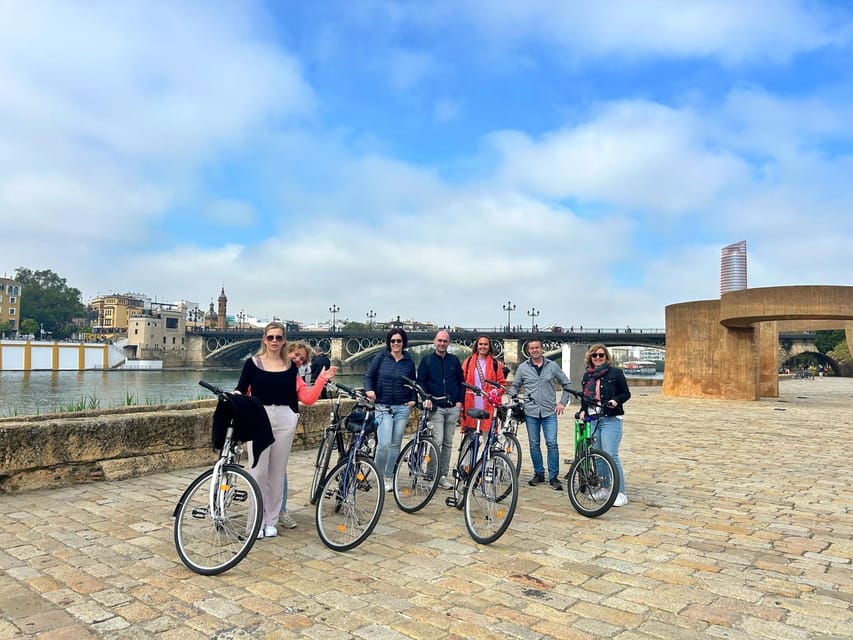 Sevilla: 100% Nederlandstalige Highlights Tour op E-BIKE - Why an e-bike is a smart way to meet Seville