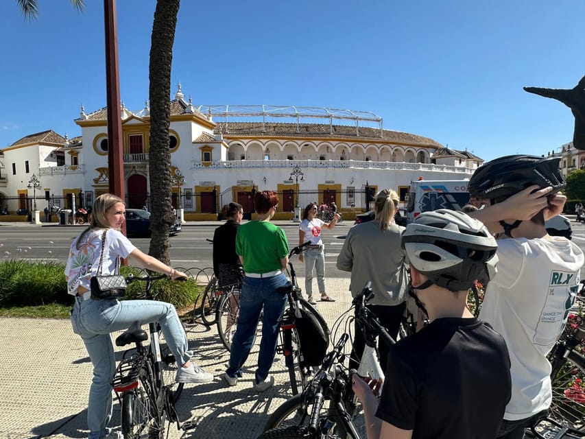 Sevilla: 100% Nederlandstalige Highlights Tour op E-BIKE - María Luisa Park and the 15-minute pause