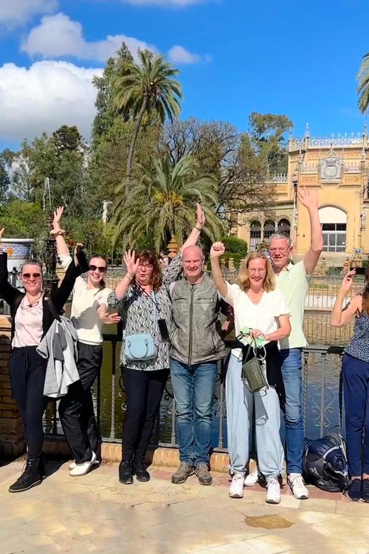 Sevilla: 100% Nederlandstalige Highlights Tour op E-BIKE - Plaza de España, one of Seville’s essential stops