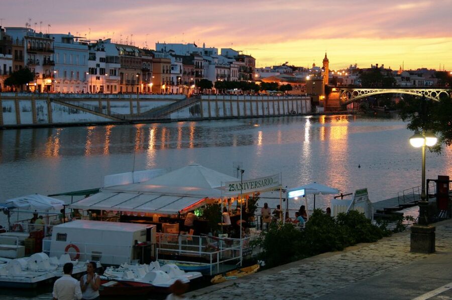 Seville: 2.5-Hour Evening Electric Bike Tour - Maria Luisa Park and Plaza de España