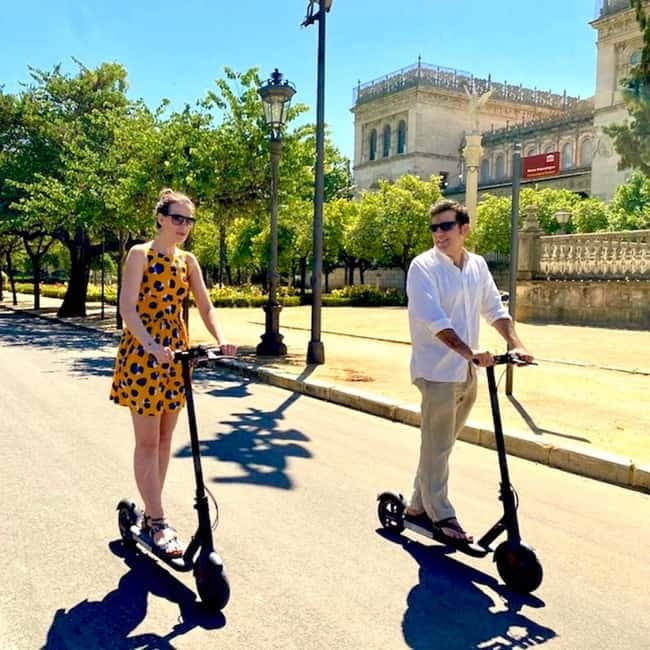 Seville: Electric Bike City Tour - Starting at Scoonet near the city center