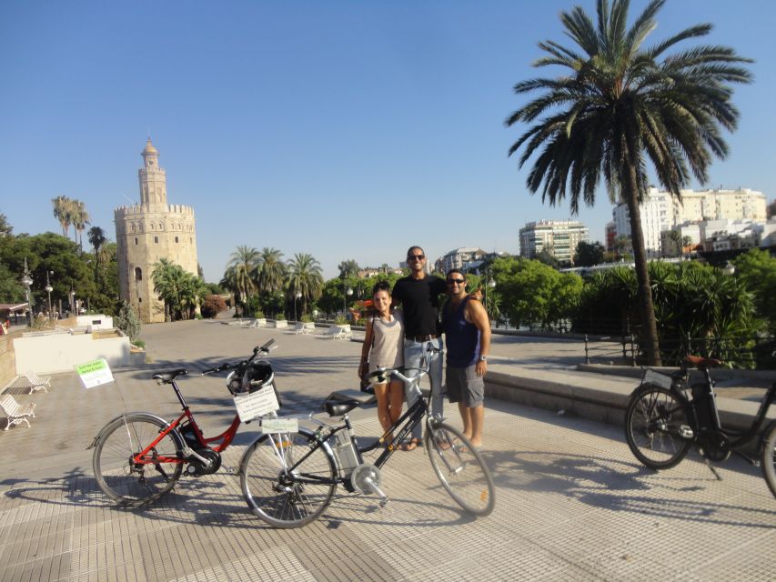 Seville: Electric Bike Tour in Small Group - María Luisa Park and a cooler change of pace
