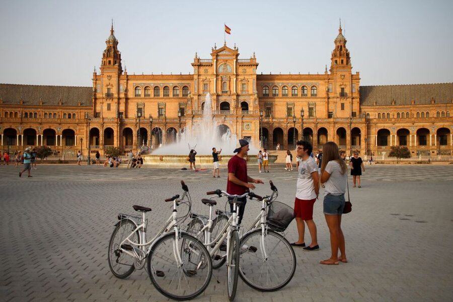 Seville: Guided Sunset Bike Tour - Meeting the city beside the Guadalquivir