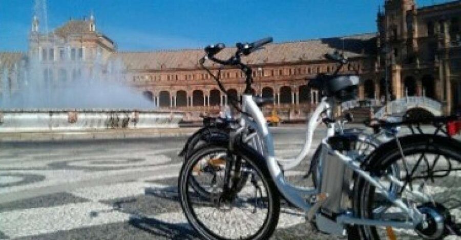 Seville: Guided Tour by Electric Bike - Cathedral and Alcázar: grand sights without the entry line