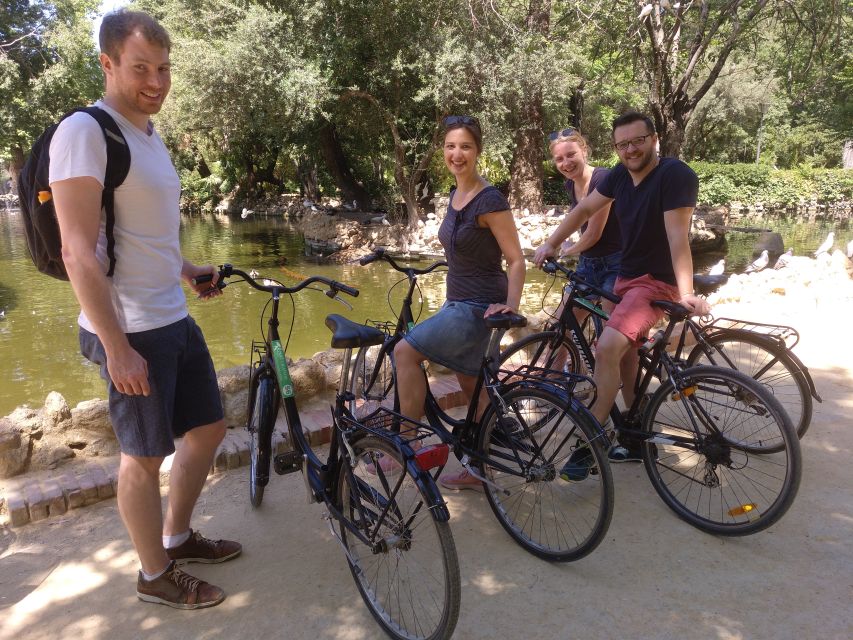 Seville: Highlights Bike Tour with Local Guide - Guides, group size, and pace