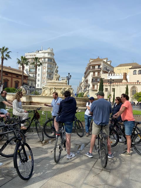 Seville: Highlights City Bike Tour - Why a bike is the right size for Seville