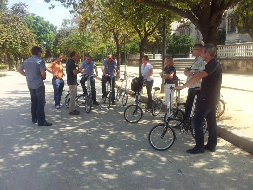 Seville: Relaxing Electric Bike tour with Tour Guide - Pedaling through Murillo Gardens