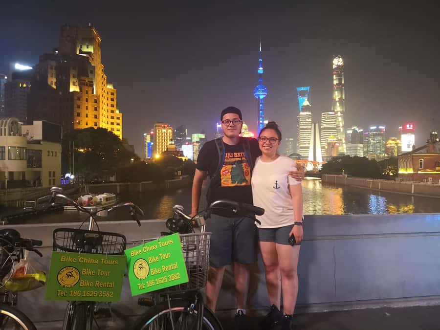 Shanghai: 4-Hour Nightlife Adventure & Tasting Bike Tour - Meeting the group at Hongkou District
