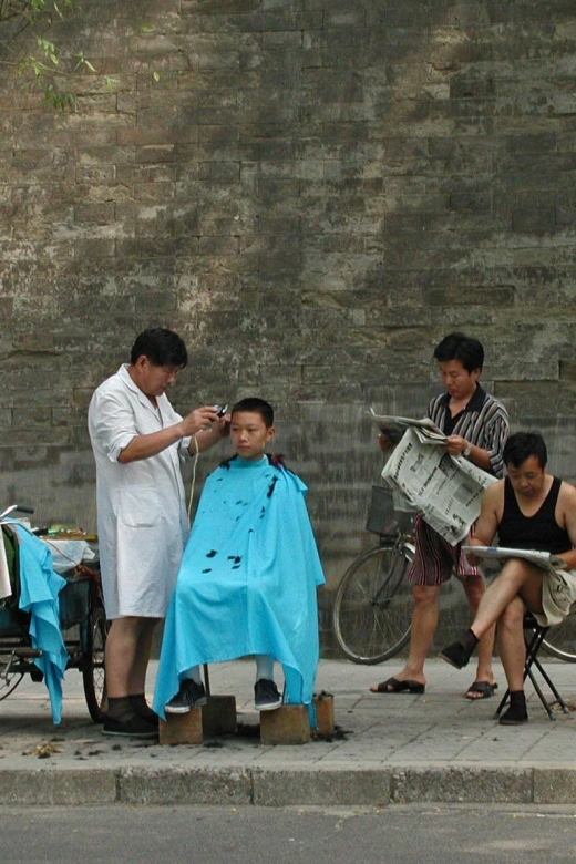 Shanghai: Full Day Classic Bike Tour With an Authentic Lunch - Lunch in the French Concession