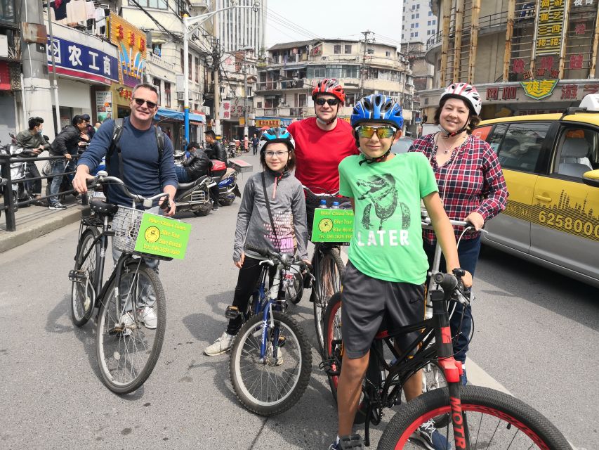 Shanghai: Full Day Classic Bike Tour With an Authentic Lunch - People’s Square, Shanghai Museum, and the Grand Theater
