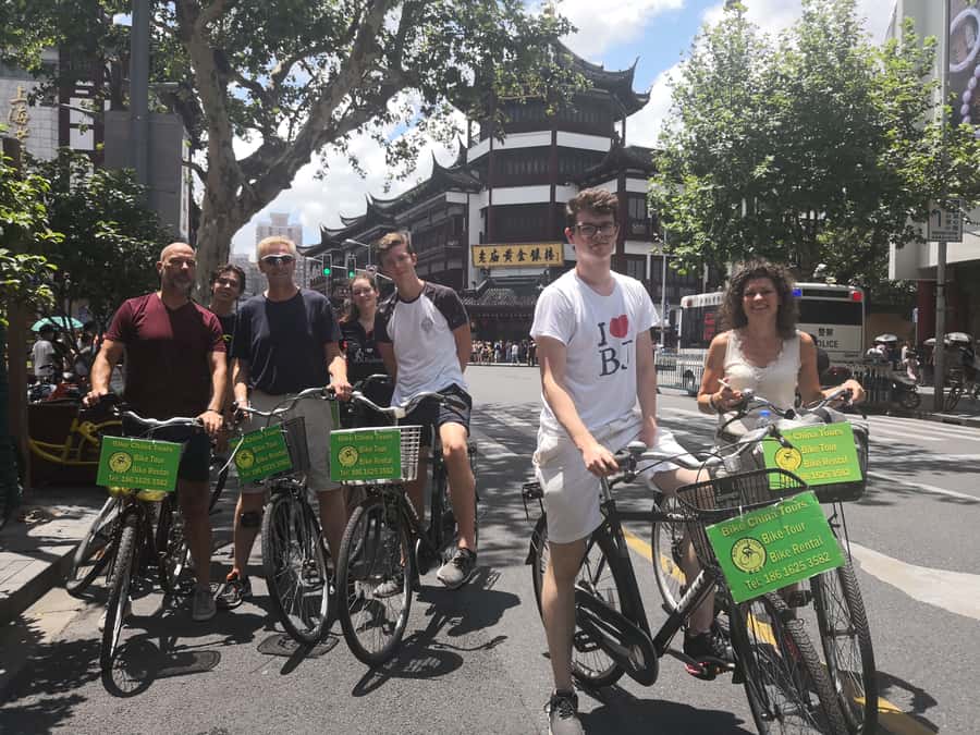 Shanghai Must-See and Foodie Test Bike Tour( Day & Night) - What the guides add to the ride