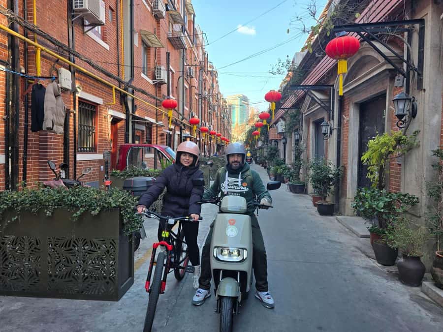 Shanghai Must-See and Foodie Test Bike Tour( Day & Night) - Bikes, pace, and practical comfort
