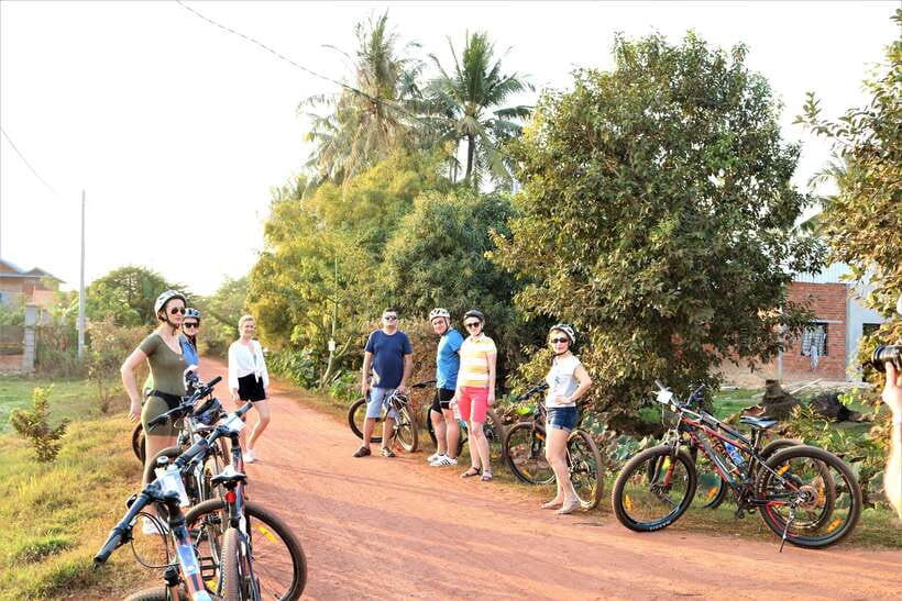 Siem Reap: Bike Rental - Angkor Wat is more rewarding at your own pace