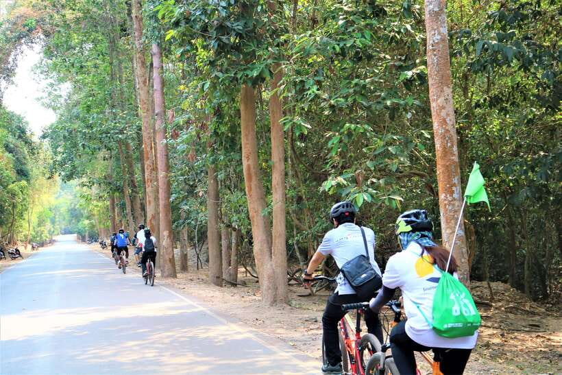 Siem Reap: Bike Rental - Use the bicycle to reach quieter temples