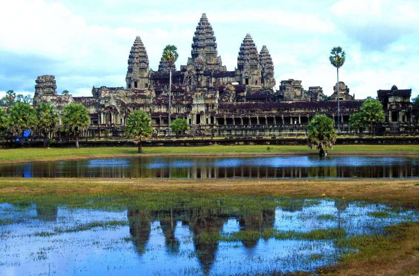 Siem Reap: Bike the Angkor Temples - Full-Day 30km Tour - What the $35 price really covers
