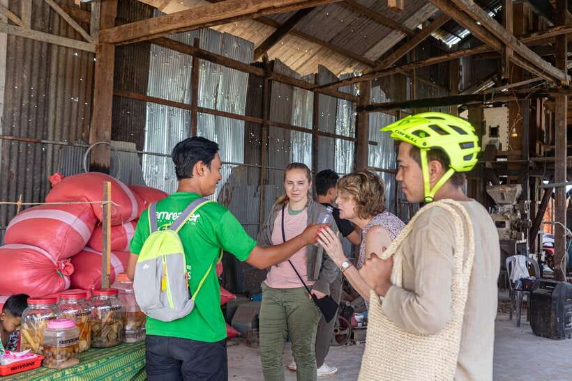 Siem Reap: Countryside Sunset Bike Tour / E-Bike or Tuk Tuk - What the $35 price really covers