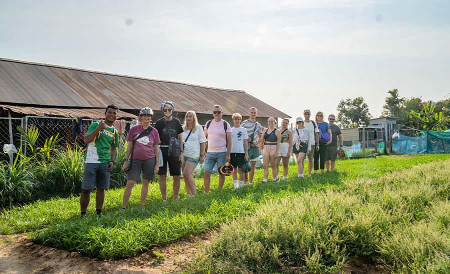 Siem Reap: Guided Countryside Bike Tour - The village market and local snacks